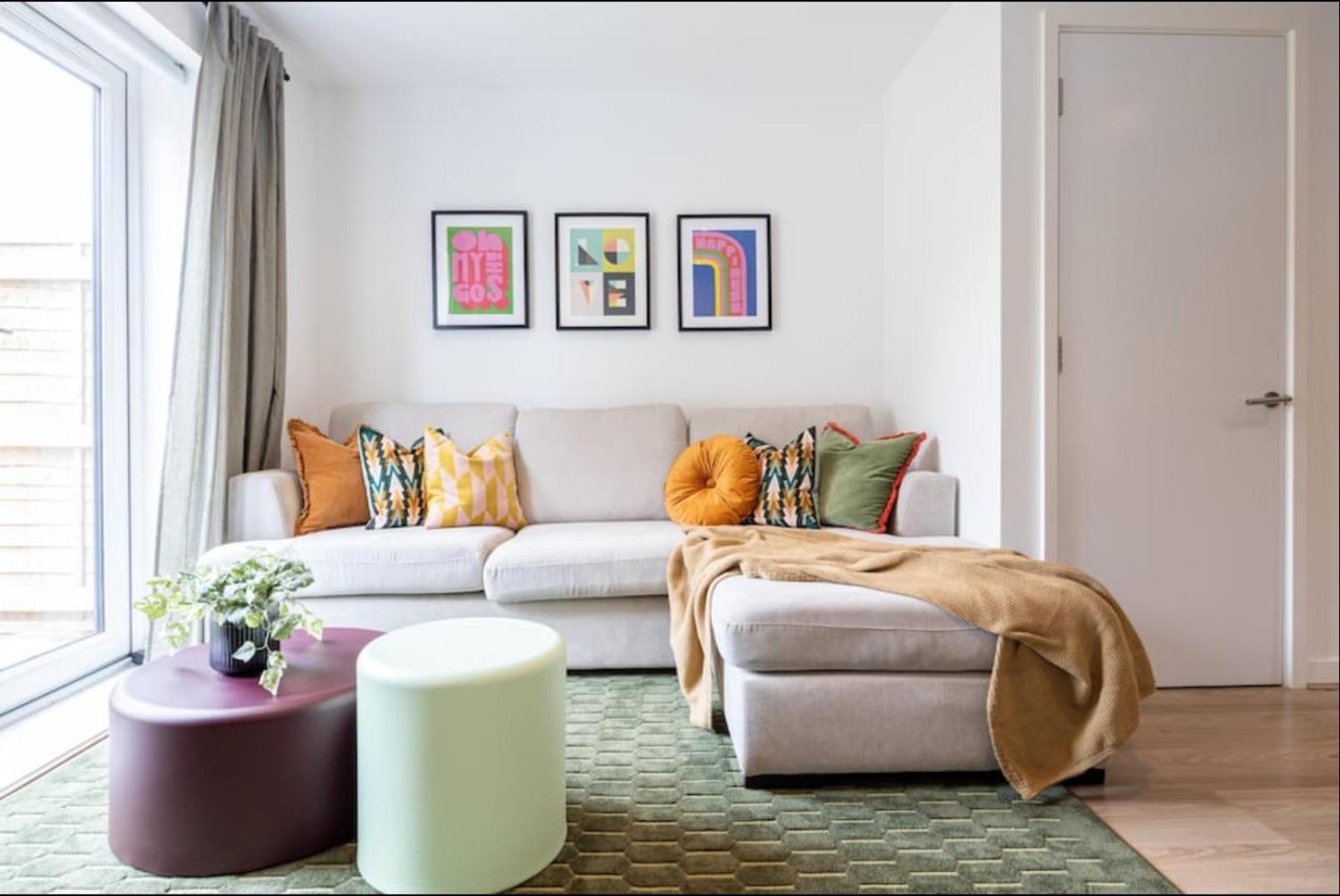 Elegance Retreat - 2 Bed Holiday Home With Parking مانشستر المظهر الخارجي الصورة